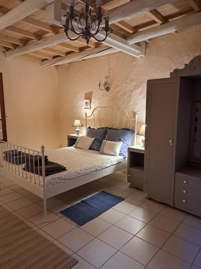 Bed and Breakfast La Maison De Gisele Saint-Victor-des-Oules Zewnętrze zdjęcie