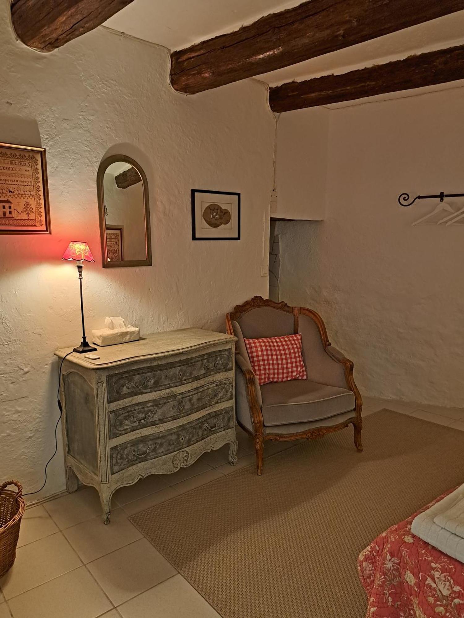Bed and Breakfast La Maison De Gisele Saint-Victor-des-Oules Zewnętrze zdjęcie